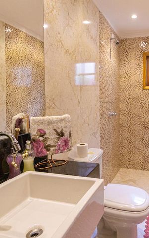 Casa à venda com 125m², 3 quartos e 3 vagas Casa à venda com 125m², 3 quartos e 3 vagasBanheiro 1