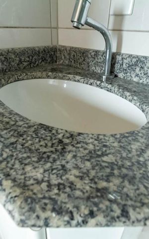 Apartamento à venda com 52m², 2 quartos e 1 vaga Apartamento à venda com 52m², 2 quartos e 1 vagaBanheiro social