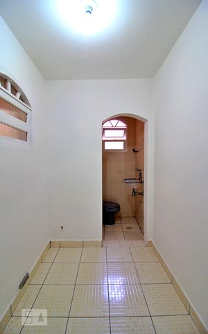 Casa para alugar com 210m², 3 quartos e 2 vagasQuarto de Serviço
