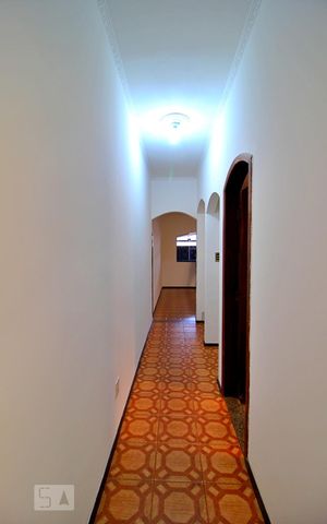 Casa para alugar com 210m², 3 quartos e 2 vagasCorredor