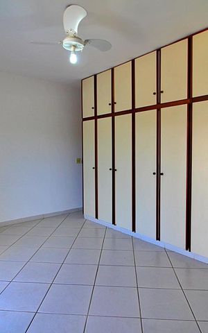 Casa para alugar com 210m², 3 quartos e 2 vagasQuarto Suíte