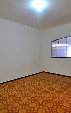 Casa para alugar com 210m², 3 quartos e 2 vagasSala
