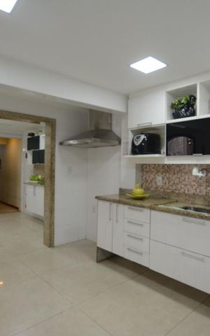 Casa à venda com 136m², 3 quartos e 2 vagasCozinha