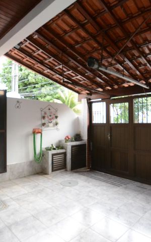 Casa à venda com 136m², 3 quartos e 2 vagasGaragem