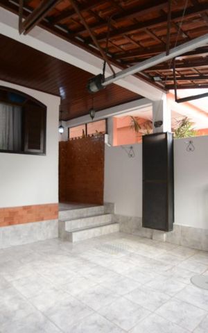Casa à venda com 136m², 3 quartos e 2 vagasGaragem