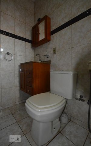 Casa à venda com 136m², 3 quartos e 2 vagasBanheiro da Suíte 3