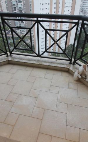 Apartamento à venda com 130m², 3 quartos e 3 vagasVaranda