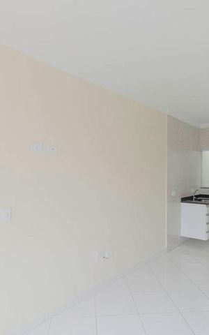 Casa de condomínio à venda com 42m², 2 quartos e sem vagaSala e Cozinha