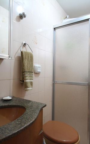Apartamento à venda com 84m², 3 quartos e 2 vagasBanheiro