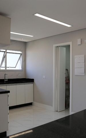 Apartamento à venda com 112m², 3 quartos e 2 vagasCozinha