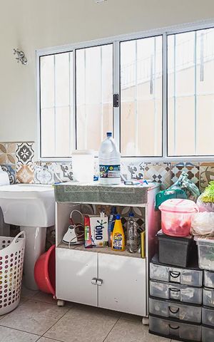Casa à venda com 311m², 5 quartos e 6 vagas Casa à venda com 311m², 5 quartos e 6 vagasÁrea de Serviço