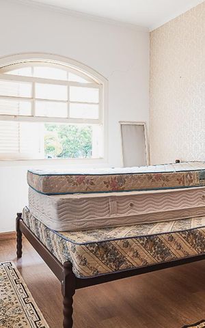 Casa à venda com 311m², 5 quartos e 6 vagas Casa à venda com 311m², 5 quartos e 6 vagasSuíte 4
