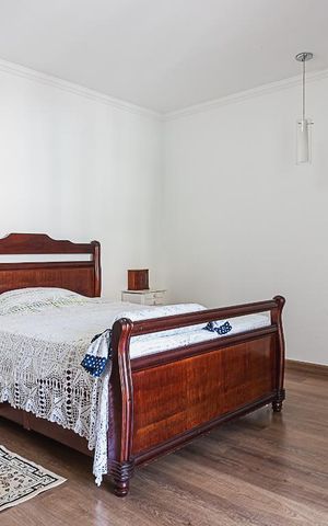 Casa à venda com 311m², 5 quartos e 6 vagas Casa à venda com 311m², 5 quartos e 6 vagasSuíte 1