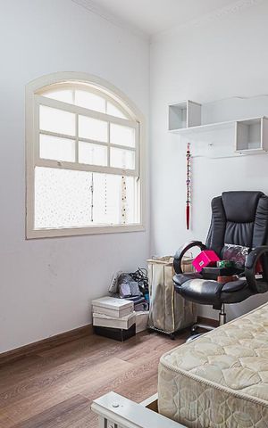 Casa à venda com 311m², 5 quartos e 6 vagas Casa à venda com 311m², 5 quartos e 6 vagasSuíte 2