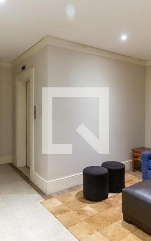 Apartamento à venda com 111m², 3 quartos e 2 vagas Apartamento à venda com 111m², 3 quartos e 2 vagasHall social