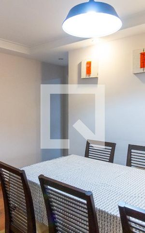 Apartamento à venda com 111m², 3 quartos e 2 vagas Apartamento à venda com 111m², 3 quartos e 2 vagasSala de Jantar