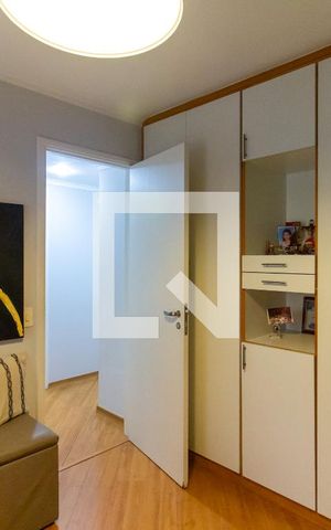 Apartamento à venda com 111m², 3 quartos e 2 vagas Apartamento à venda com 111m², 3 quartos e 2 vagasQuarto 2