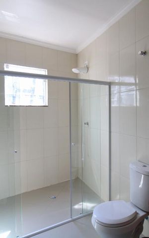 Casa à venda com 231m², 6 quartos e 2 vagasBanheiro suíte 3
