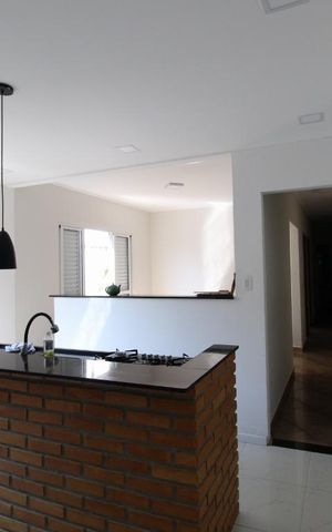 Casa à venda com 231m², 6 quartos e 2 vagasCozinha