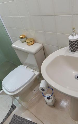 Apartamento à venda com 60m², 2 quartos e 1 vaga Apartamento à venda com 60m², 2 quartos e 1 vagaDetalhe do Banheiro