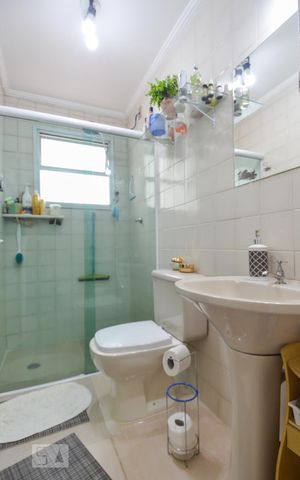 Apartamento à venda com 60m², 2 quartos e 1 vaga Apartamento à venda com 60m², 2 quartos e 1 vagaBanheiro