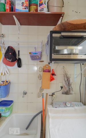 Apartamento à venda com 60m², 2 quartos e 1 vaga Apartamento à venda com 60m², 2 quartos e 1 vagaDetalhe da Área de Serviço