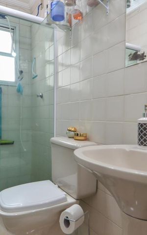 Apartamento à venda com 60m², 2 quartos e 1 vaga Apartamento à venda com 60m², 2 quartos e 1 vagaBanheiro