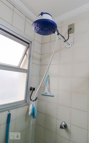 Apartamento à venda com 60m², 2 quartos e 1 vaga Apartamento à venda com 60m², 2 quartos e 1 vagaDetalhe do Banheiro