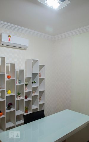 Casa à venda com 300m², 8 quartos e 6 vagas Casa à venda com 300m², 8 quartos e 6 vagasQUARTO 6