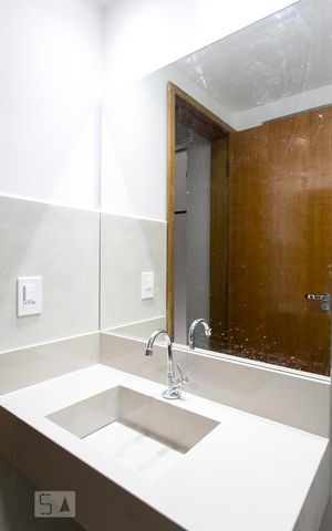 Apartamento para alugar com 36m², 1 quarto e sem vagaBanheiro