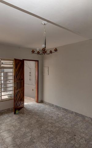Casa à venda com 120m², 5 quartos e 1 vagaSala
