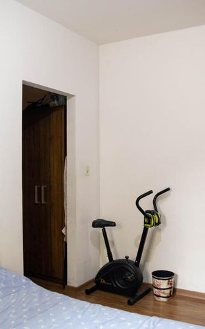 Casa à venda com 140m², 3 quartos e 2 vagas Casa à venda com 140m², 3 quartos e 2 vagasCloset do quarto 2