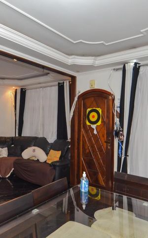 Casa de condomínio à venda com 180m², 3 quartos e 2 vagas Casa de condomínio à venda com 180m², 3 quartos e 2 vagasSala de Jantar
