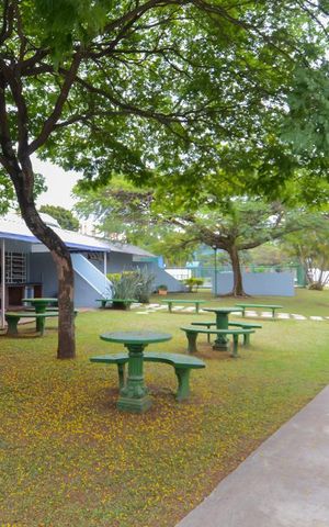 Casa de condomínio à venda com 180m², 3 quartos e 2 vagas Casa de condomínio à venda com 180m², 3 quartos e 2 vagasÁrea comum - Churrasqueira
