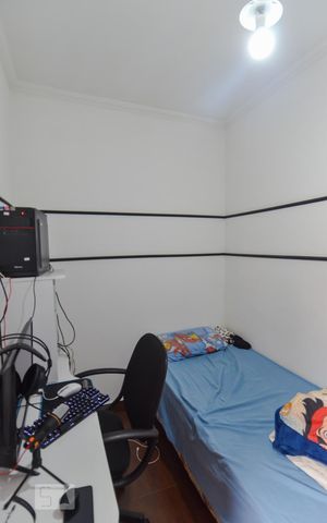 Casa de condomínio à venda com 180m², 3 quartos e 2 vagas Casa de condomínio à venda com 180m², 3 quartos e 2 vagasQuarto 2