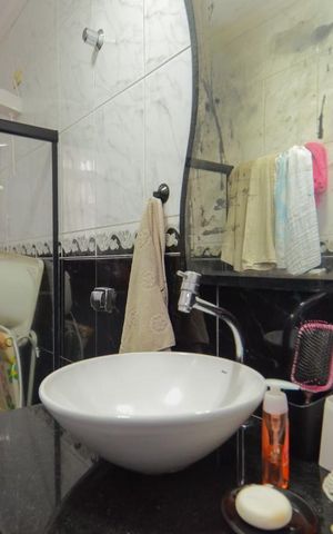 Casa de condomínio à venda com 180m², 3 quartos e 2 vagas Casa de condomínio à venda com 180m², 3 quartos e 2 vagasBanheiro da Suíte 3