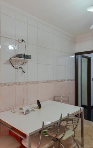 Casa de condomínio à venda com 180m², 3 quartos e 2 vagas Casa de condomínio à venda com 180m², 3 quartos e 2 vagasCozinha