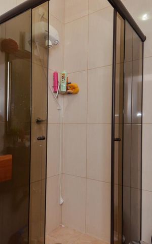 Casa de condomínio à venda com 180m², 3 quartos e 2 vagas Casa de condomínio à venda com 180m², 3 quartos e 2 vagasBanheiro