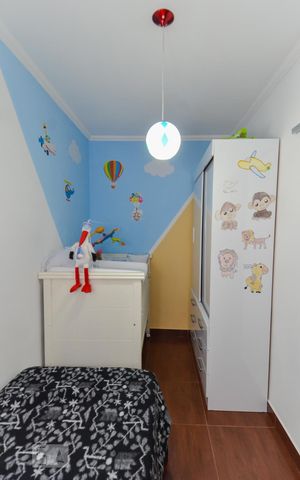 Casa de condomínio à venda com 180m², 3 quartos e 2 vagas Casa de condomínio à venda com 180m², 3 quartos e 2 vagasQuarto 1