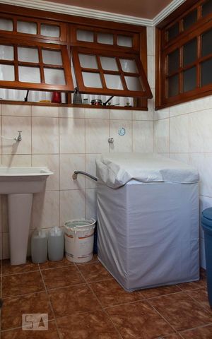 Casa à venda com 493m², 4 quartos e 2 vagas