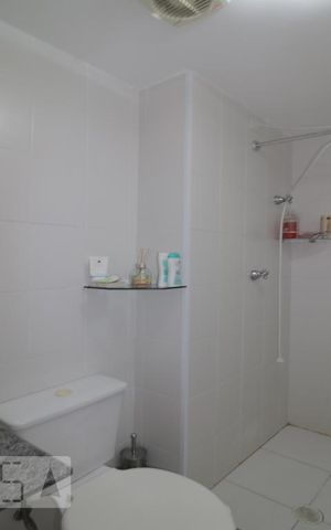 Apartamento à venda com 33m², 1 quarto e sem vagaBanheiro
