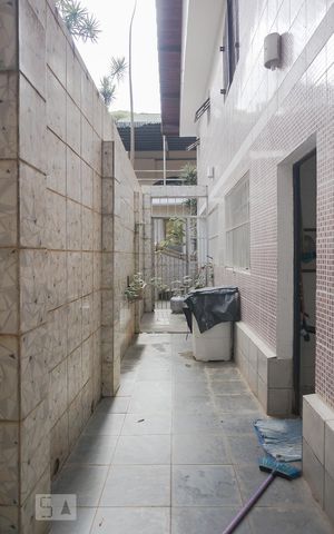 Casa à venda com 550m², 8 quartos e 8 vagasÁrea de Serviço