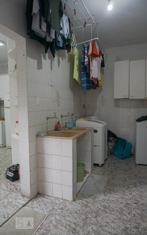 Casa à venda com 550m², 8 quartos e 8 vagasÁrea de Serviço