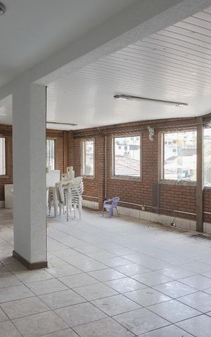 Casa à venda com 550m², 8 quartos e 8 vagasSalão de Festas