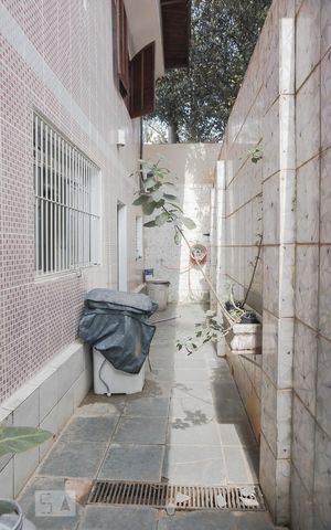 Casa à venda com 550m², 8 quartos e 8 vagasÁrea de Serviço