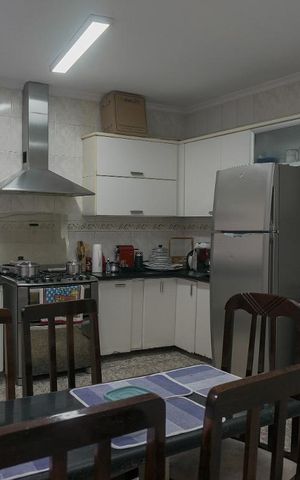 Casa à venda com 550m², 8 quartos e 8 vagasCozinha