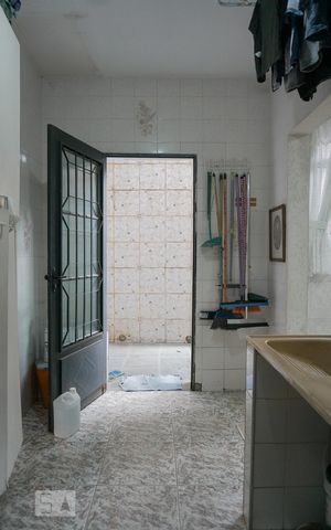 Casa à venda com 550m², 8 quartos e 8 vagasÁrea de Serviço