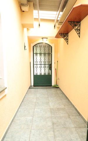 Casa à venda com 300m², 5 quartos e 2 vagasÁrea comum