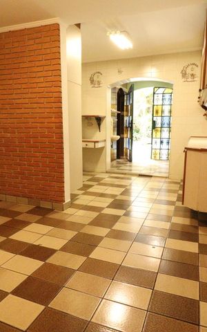 Casa à venda com 300m², 5 quartos e 2 vagasCozinha