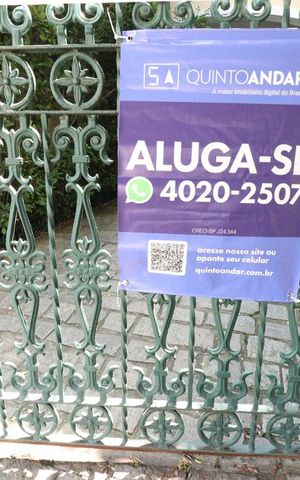 Casa à venda com 300m², 5 quartos e 2 vagasPlaca